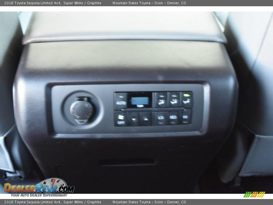 2018 Toyota Sequoia Limited 4x4 Super White / Graphite Photo #17