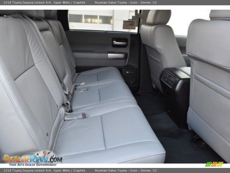 2018 Toyota Sequoia Limited 4x4 Super White / Graphite Photo #19