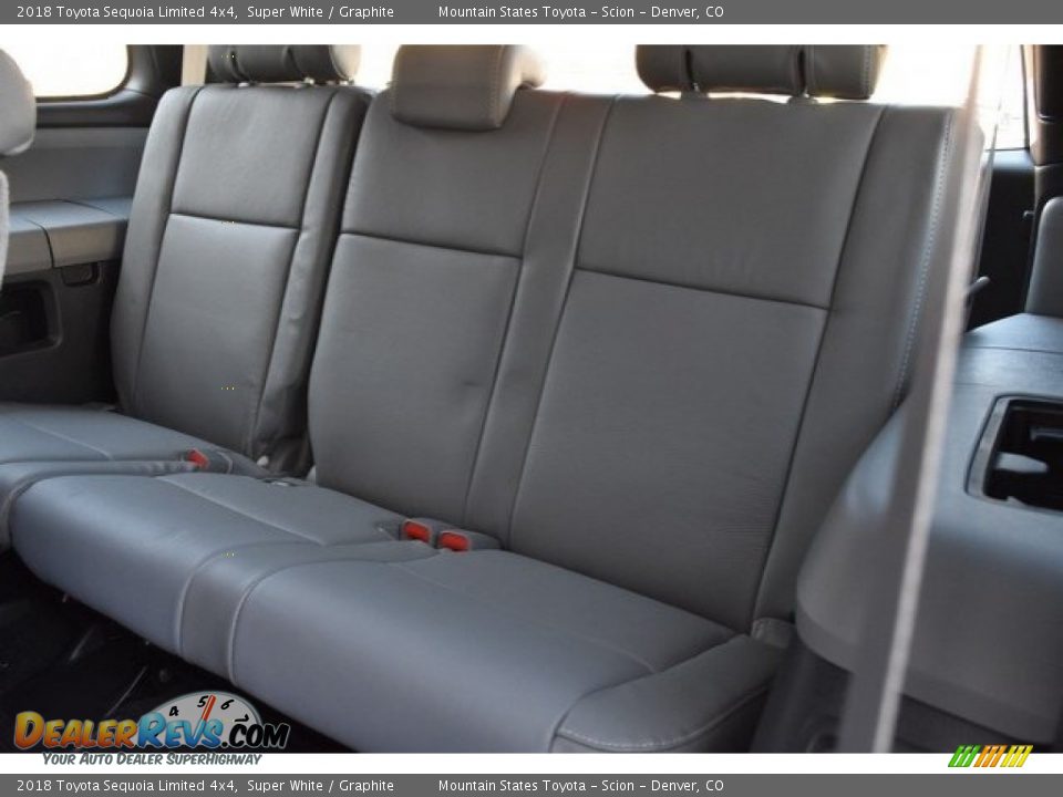 2018 Toyota Sequoia Limited 4x4 Super White / Graphite Photo #22