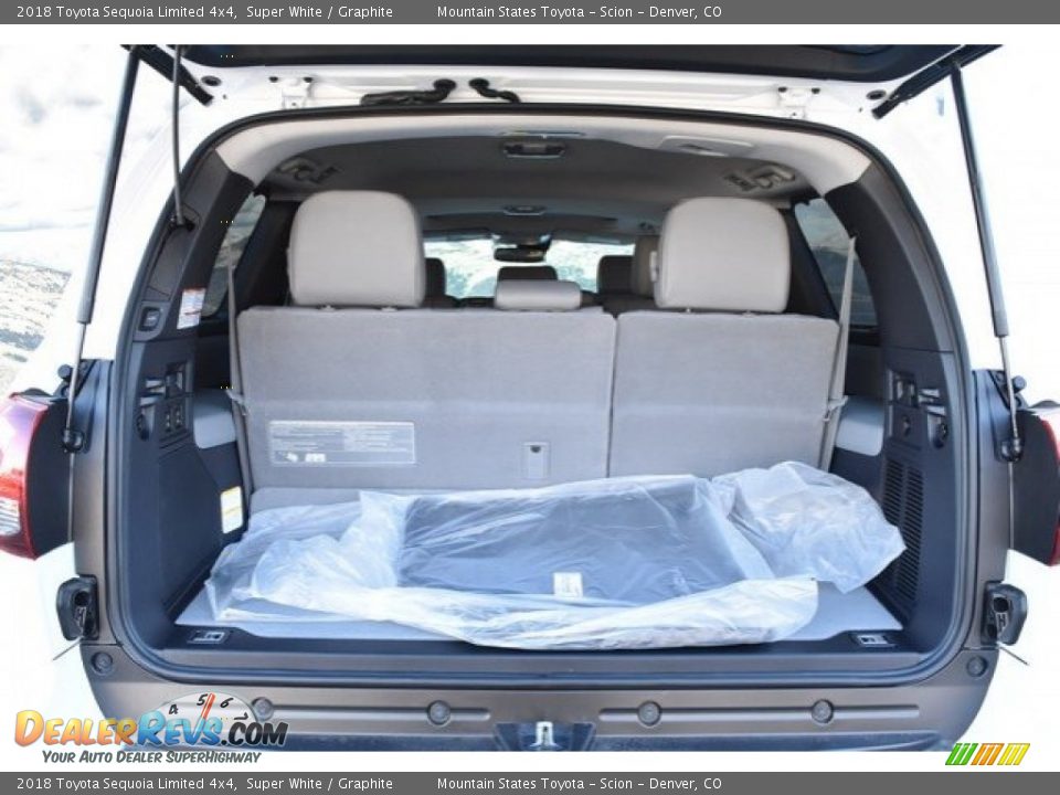 2018 Toyota Sequoia Limited 4x4 Super White / Graphite Photo #33