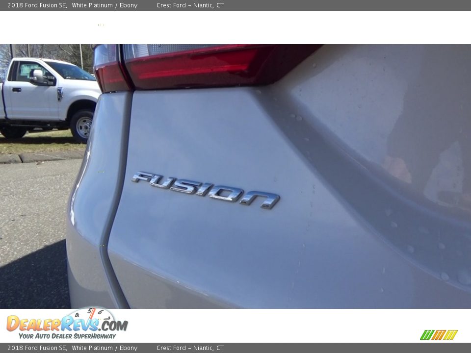 2018 Ford Fusion SE White Platinum / Ebony Photo #10