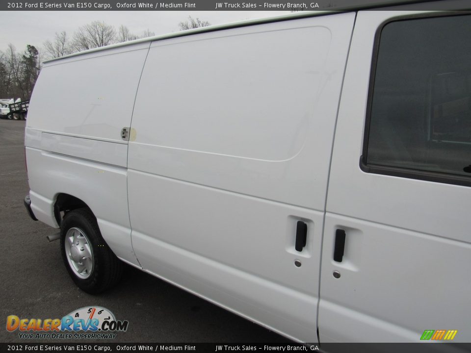 2012 Ford E Series Van E150 Cargo Oxford White / Medium Flint Photo #14