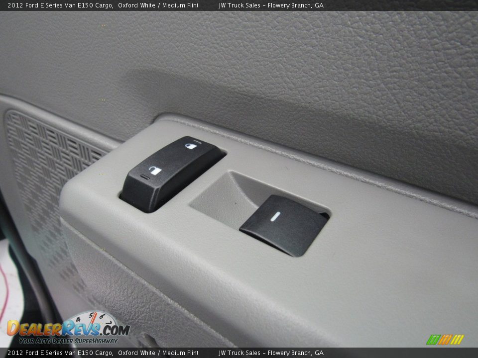 2012 Ford E Series Van E150 Cargo Oxford White / Medium Flint Photo #20