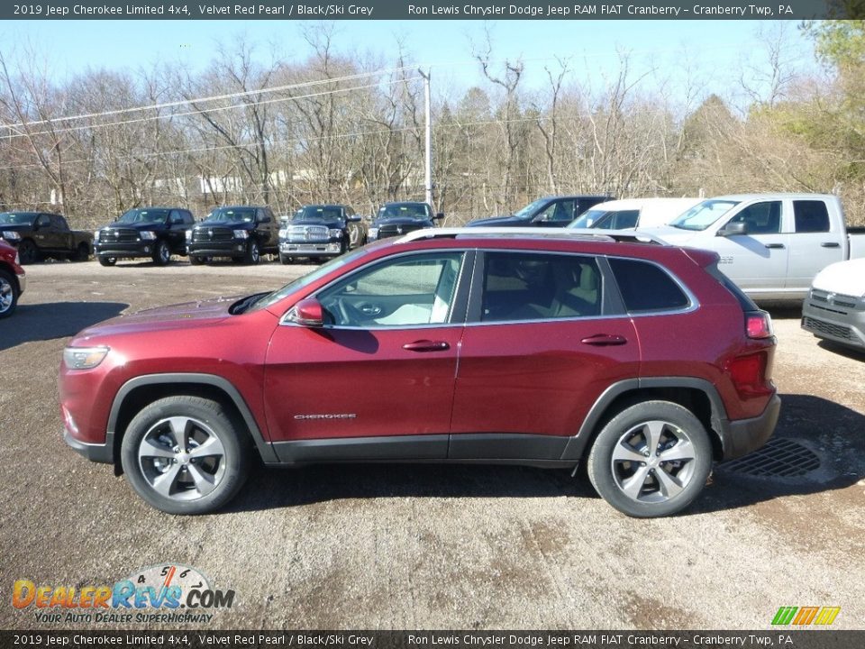 2019 Jeep Cherokee Limited 4x4 Velvet Red Pearl / Black/Ski Grey Photo #2