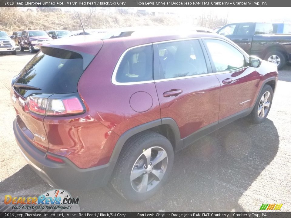 2019 Jeep Cherokee Limited 4x4 Velvet Red Pearl / Black/Ski Grey Photo #5