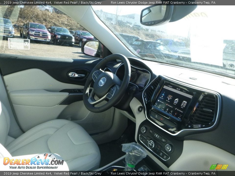 2019 Jeep Cherokee Limited 4x4 Velvet Red Pearl / Black/Ski Grey Photo #11