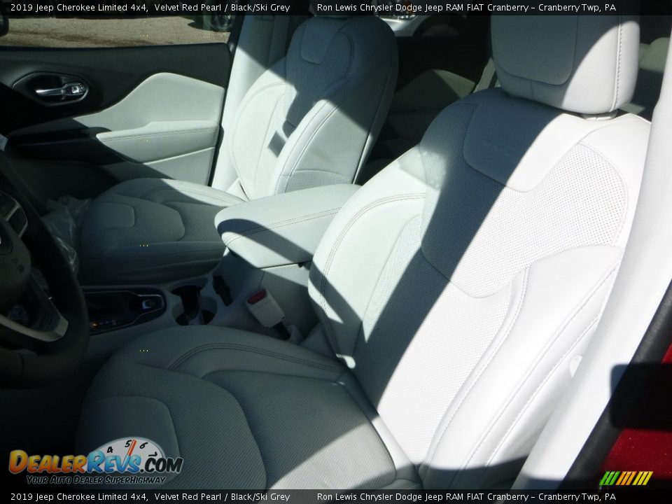 2019 Jeep Cherokee Limited 4x4 Velvet Red Pearl / Black/Ski Grey Photo #16