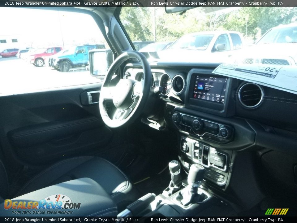 2018 Jeep Wrangler Unlimited Sahara 4x4 Granite Crystal Metallic / Black Photo #10