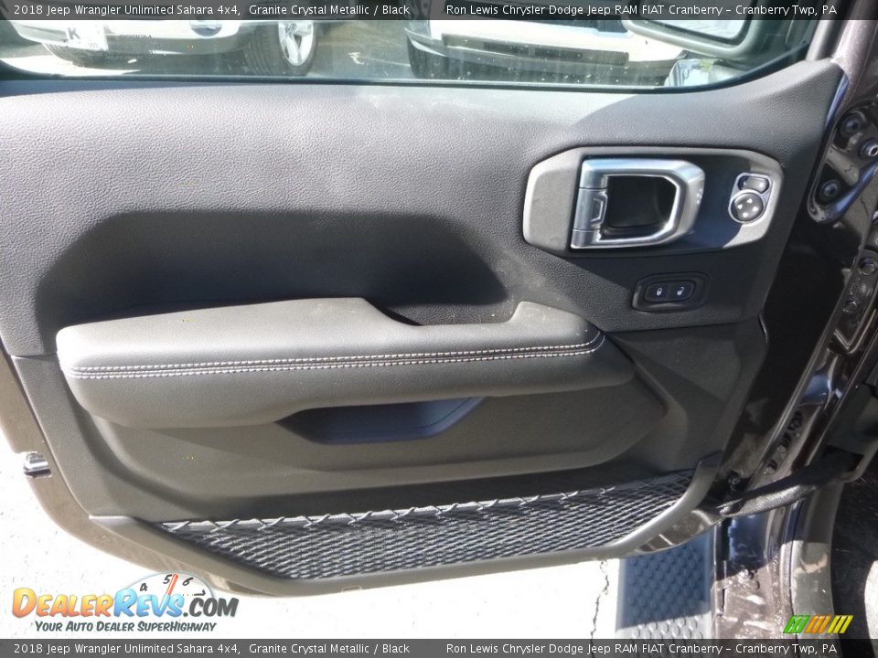 2018 Jeep Wrangler Unlimited Sahara 4x4 Granite Crystal Metallic / Black Photo #12