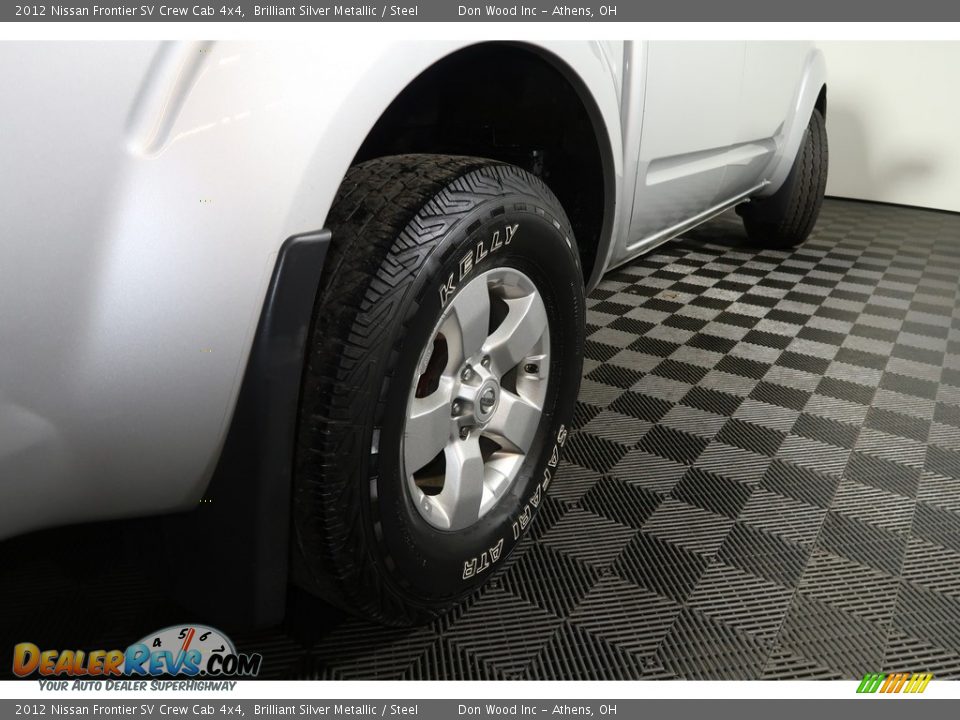 2012 Nissan Frontier SV Crew Cab 4x4 Brilliant Silver Metallic / Steel Photo #20