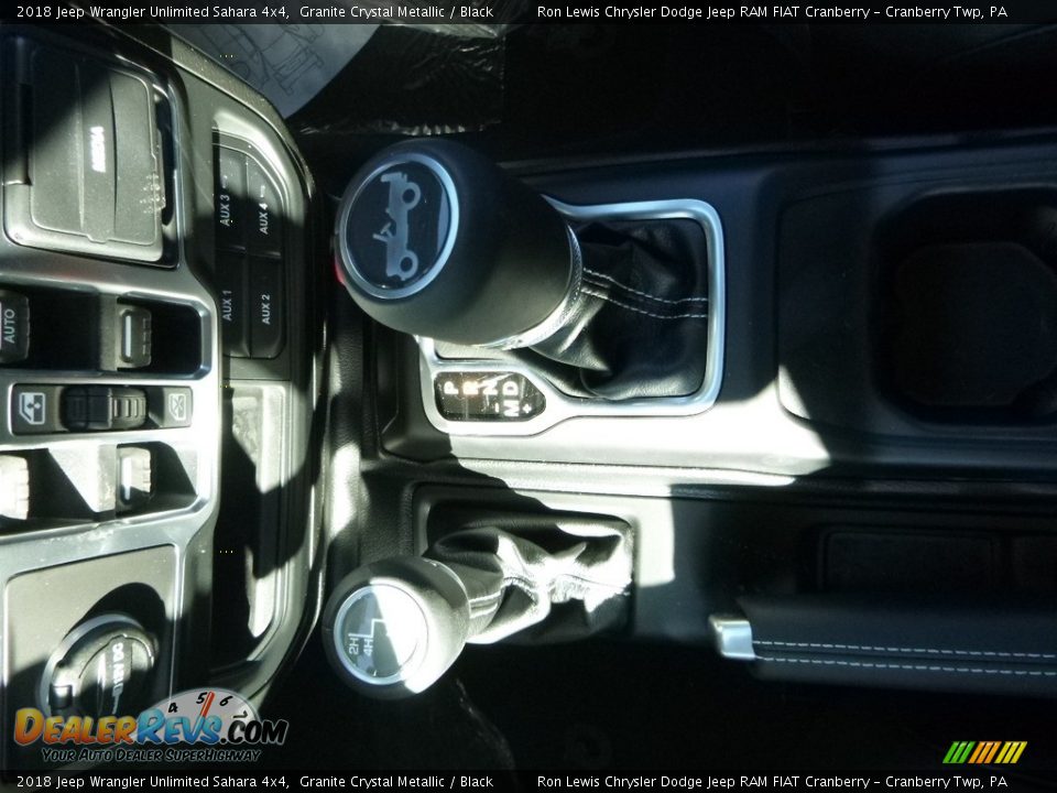 2018 Jeep Wrangler Unlimited Sahara 4x4 Granite Crystal Metallic / Black Photo #19