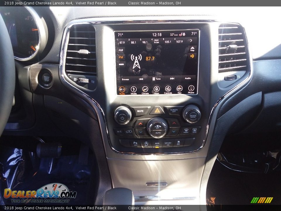 2018 Jeep Grand Cherokee Laredo 4x4 Velvet Red Pearl / Black Photo #11