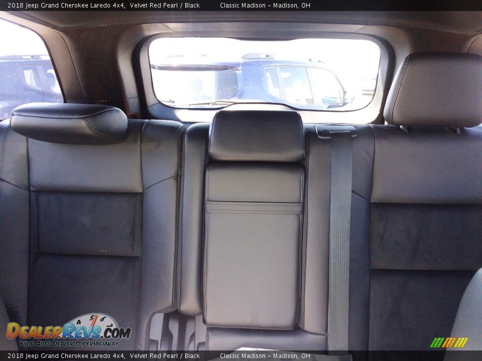 2018 Jeep Grand Cherokee Laredo 4x4 Velvet Red Pearl / Black Photo #12