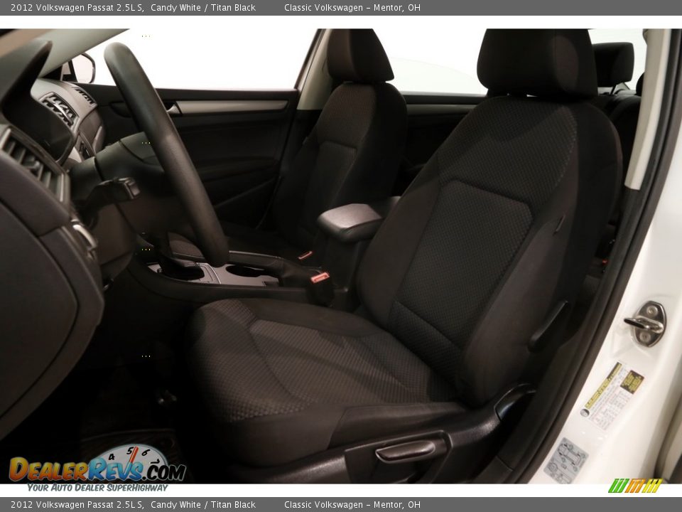 2012 Volkswagen Passat 2.5L S Candy White / Titan Black Photo #5