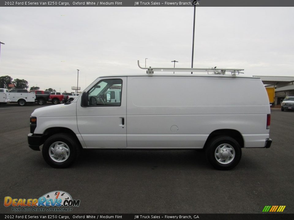 2012 Ford E Series Van E250 Cargo Oxford White / Medium Flint Photo #2