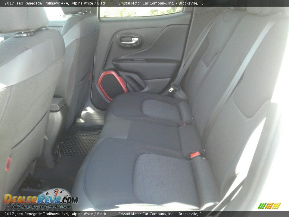 2017 Jeep Renegade Trailhawk 4x4 Alpine White / Black Photo #10