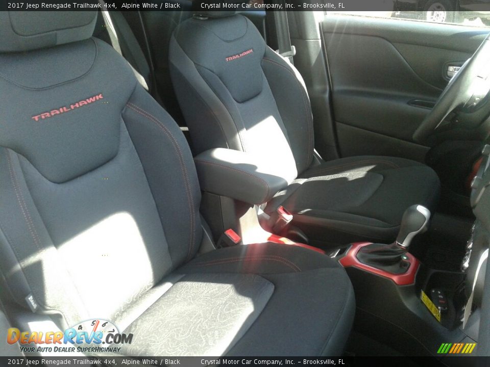 2017 Jeep Renegade Trailhawk 4x4 Alpine White / Black Photo #12