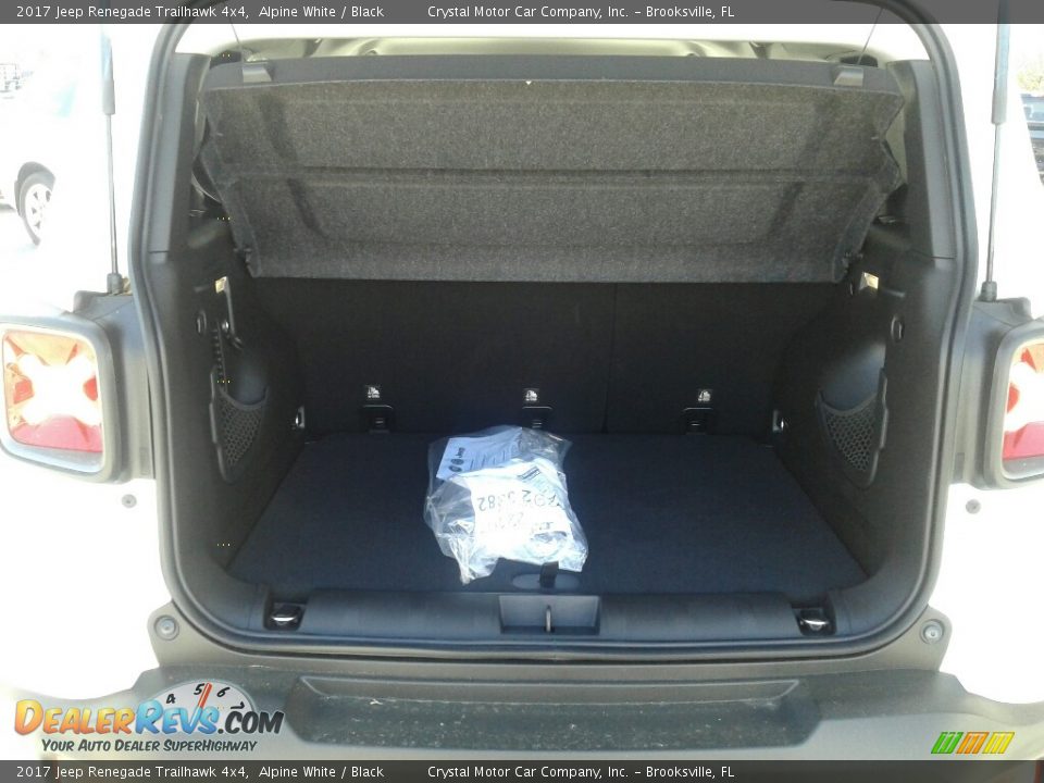 2017 Jeep Renegade Trailhawk 4x4 Alpine White / Black Photo #19