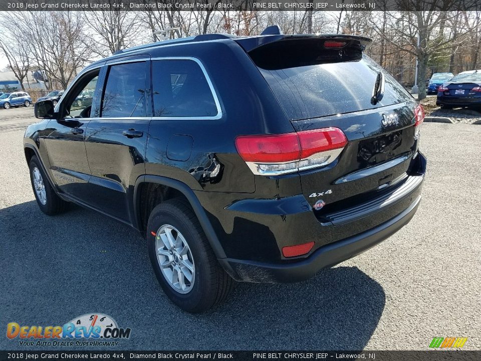 2018 Jeep Grand Cherokee Laredo 4x4 Diamond Black Crystal Pearl / Black Photo #4