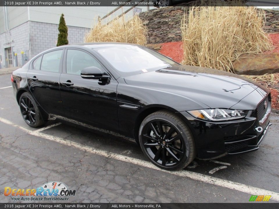 Front 3/4 View of 2018 Jaguar XE 30t Prestige AWD Photo #1