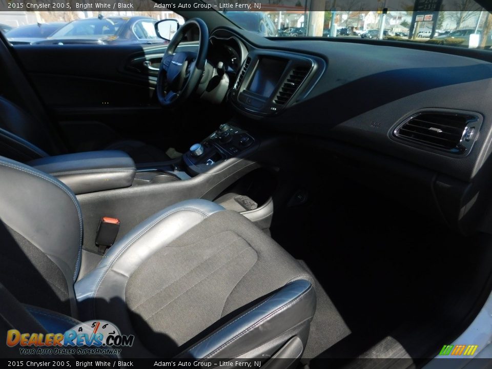 2015 Chrysler 200 S Bright White / Black Photo #18