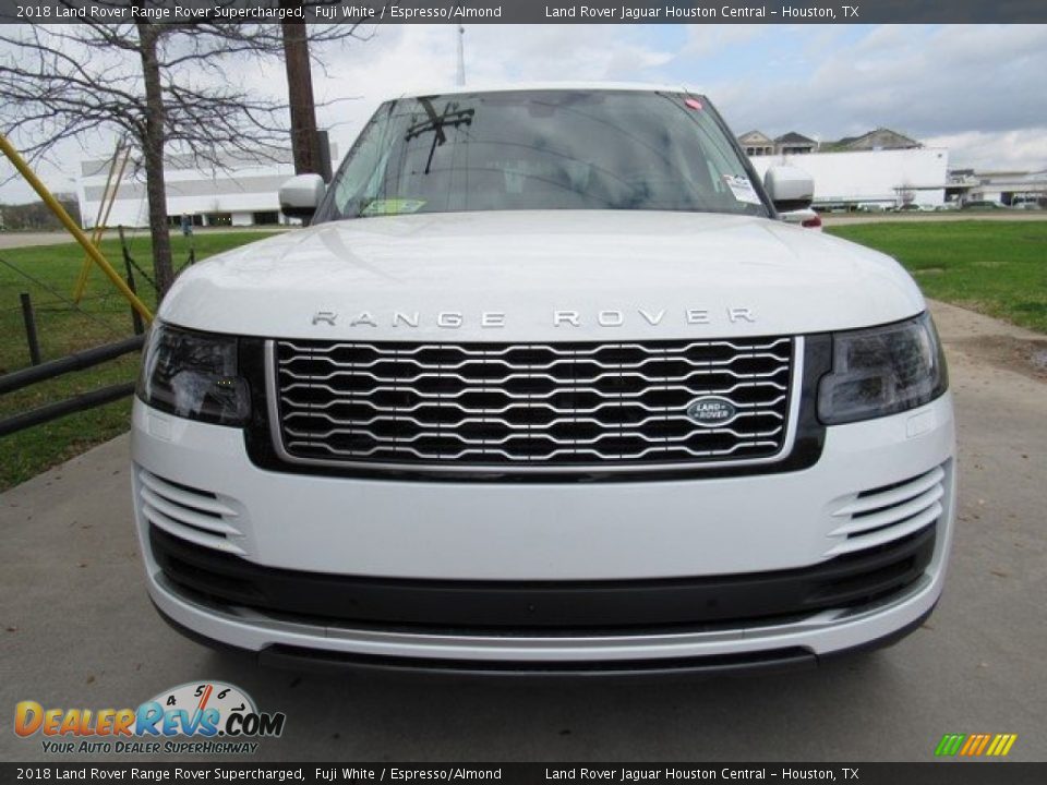 2018 Land Rover Range Rover Supercharged Fuji White / Espresso/Almond Photo #9