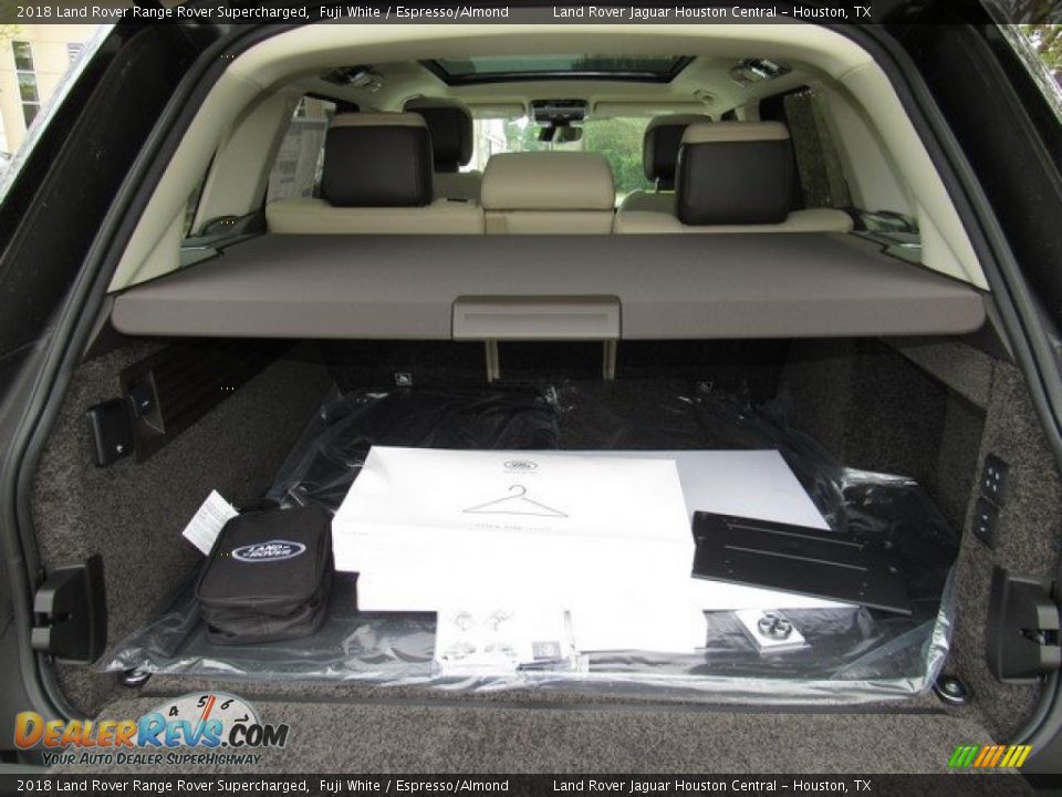 2018 Land Rover Range Rover Supercharged Trunk Photo #17