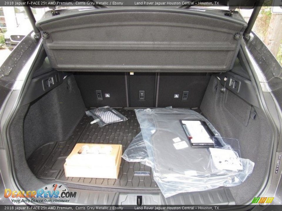 2018 Jaguar F-PACE 25t AWD Premium Corris Grey Metallic / Ebony Photo #17