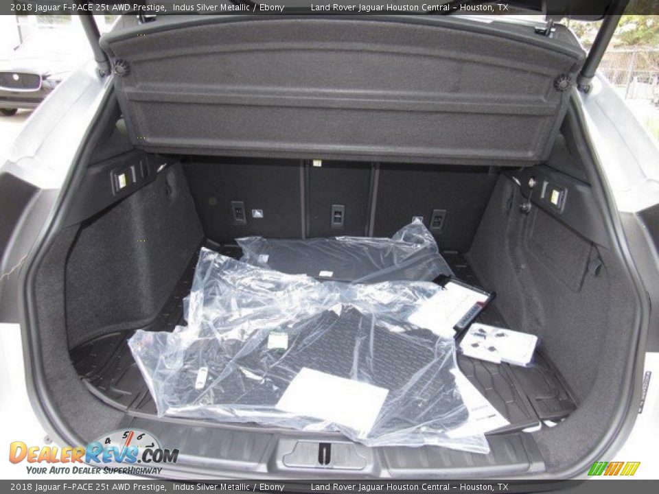2018 Jaguar F-PACE 25t AWD Prestige Indus Silver Metallic / Ebony Photo #17