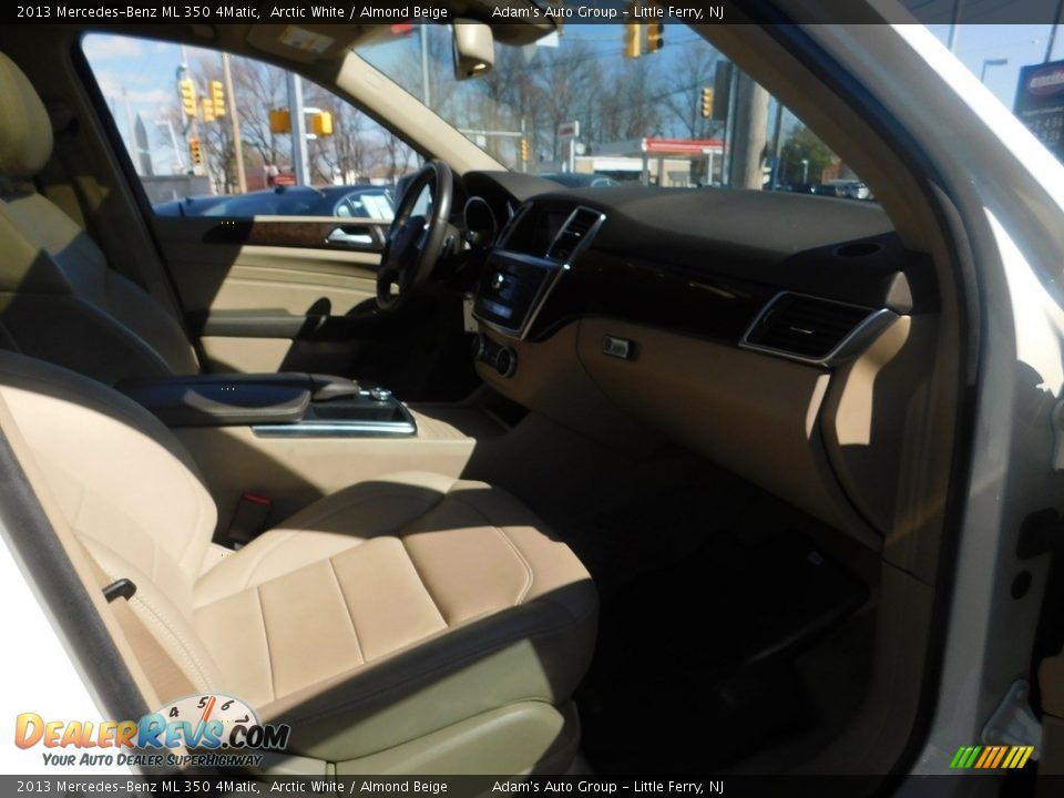 2013 Mercedes-Benz ML 350 4Matic Arctic White / Almond Beige Photo #19