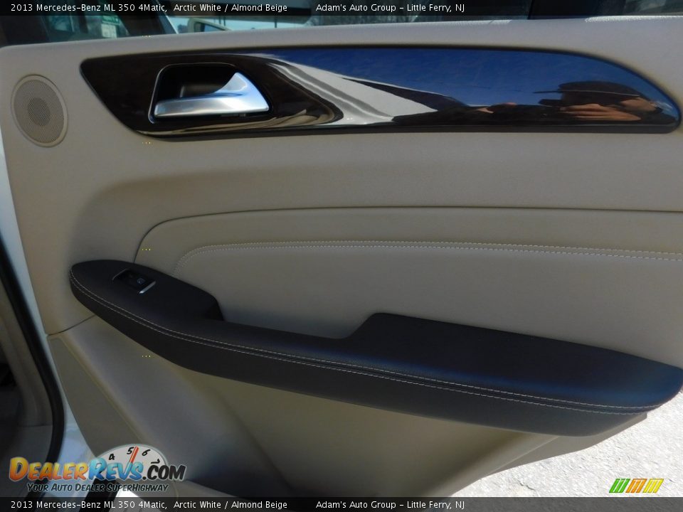 2013 Mercedes-Benz ML 350 4Matic Arctic White / Almond Beige Photo #21