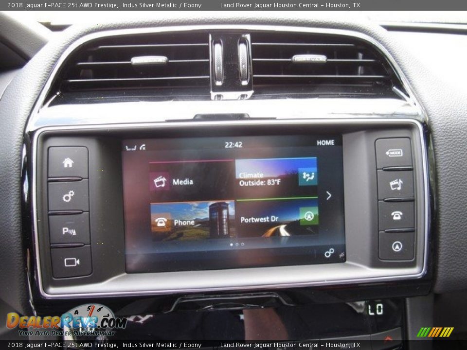 2018 Jaguar F-PACE 25t AWD Prestige Indus Silver Metallic / Ebony Photo #32