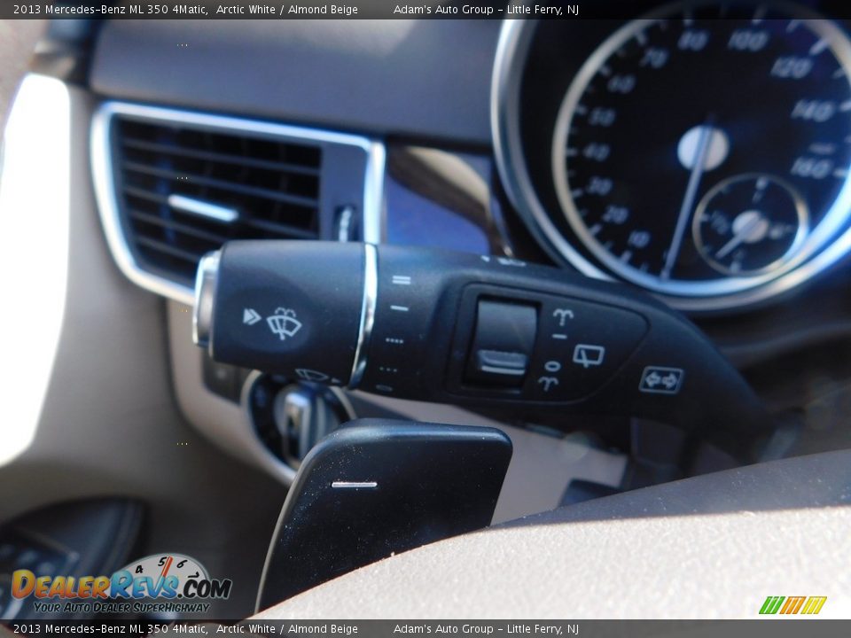 2013 Mercedes-Benz ML 350 4Matic Arctic White / Almond Beige Photo #30
