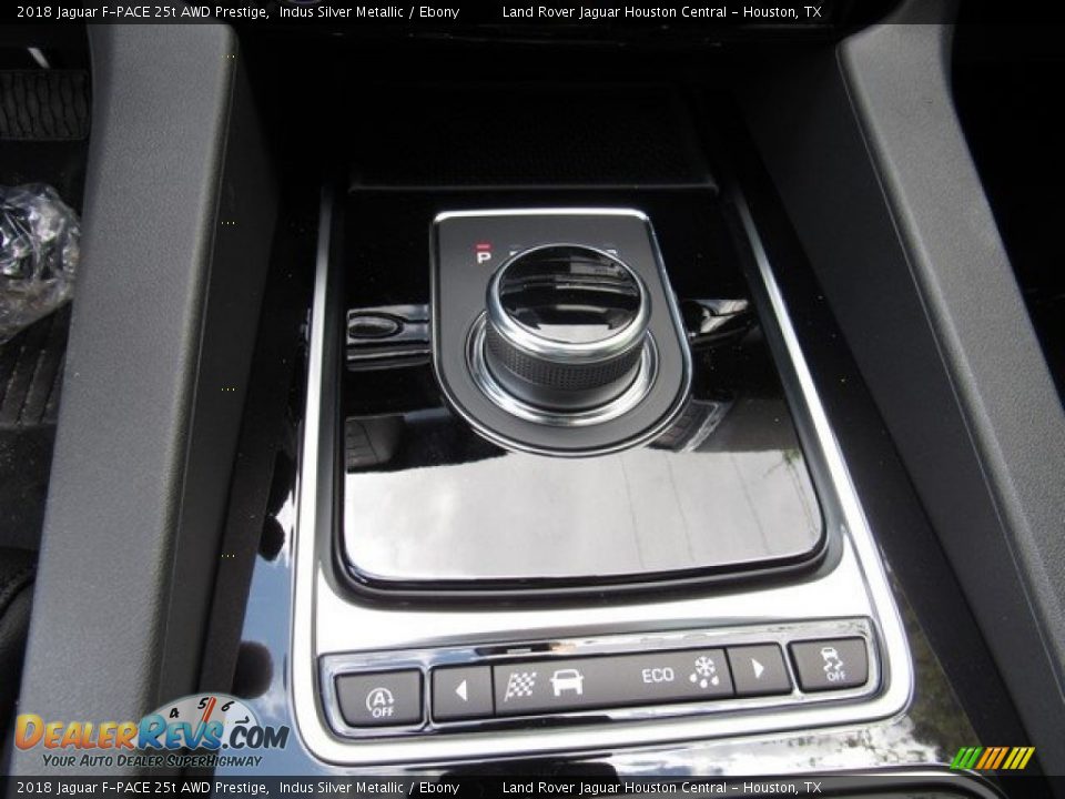 2018 Jaguar F-PACE 25t AWD Prestige Indus Silver Metallic / Ebony Photo #35