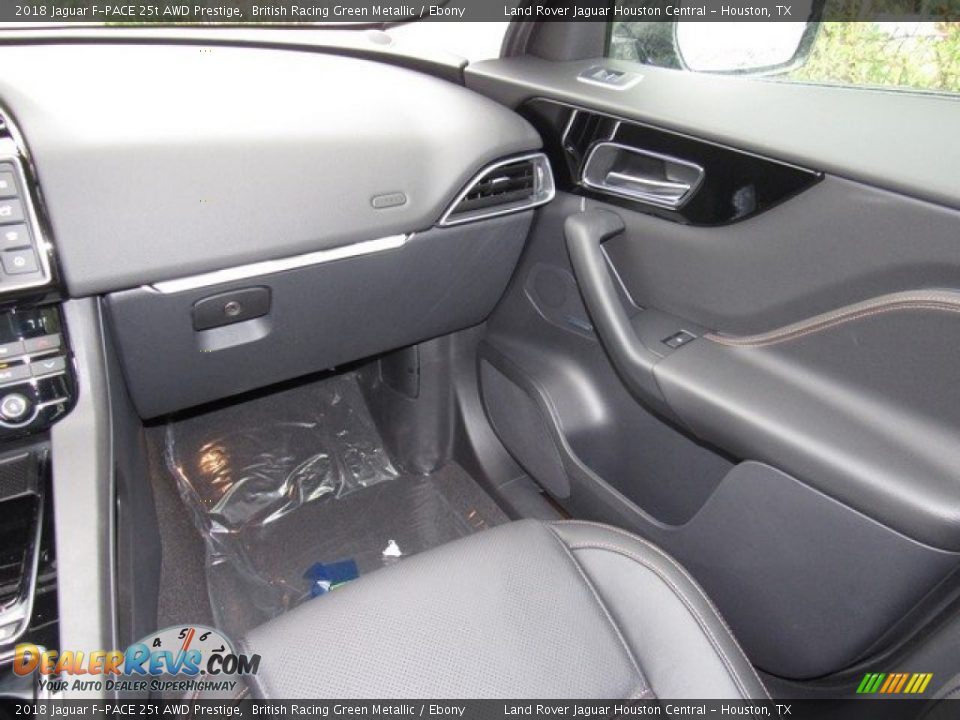 2018 Jaguar F-PACE 25t AWD Prestige British Racing Green Metallic / Ebony Photo #15