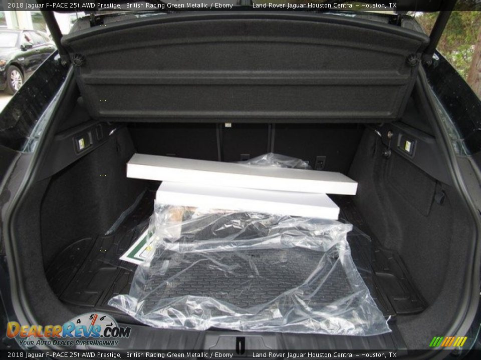 2018 Jaguar F-PACE 25t AWD Prestige British Racing Green Metallic / Ebony Photo #17