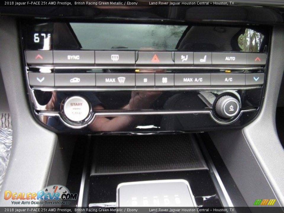 2018 Jaguar F-PACE 25t AWD Prestige British Racing Green Metallic / Ebony Photo #35