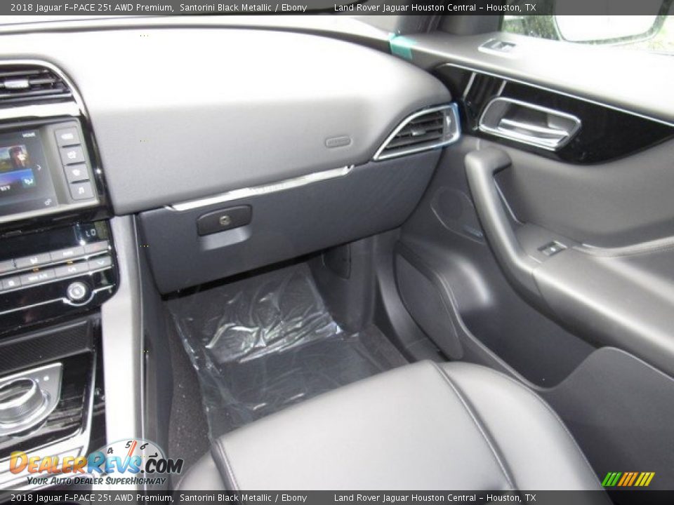 2018 Jaguar F-PACE 25t AWD Premium Santorini Black Metallic / Ebony Photo #15