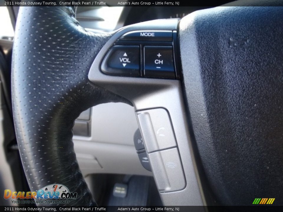 2011 Honda Odyssey Touring Crystal Black Pearl / Truffle Photo #11