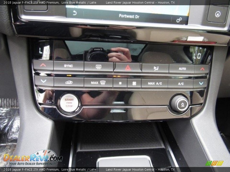 2018 Jaguar F-PACE 25t AWD Premium Loire Blue Metallic / Latte Photo #34
