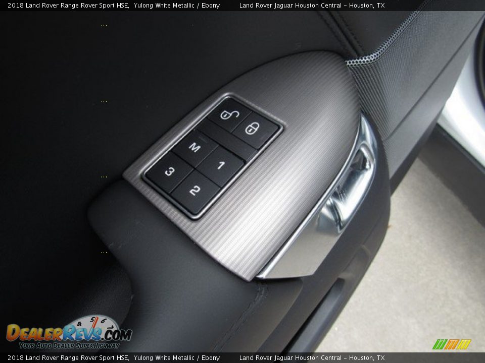 Controls of 2018 Land Rover Range Rover Sport HSE Photo #25