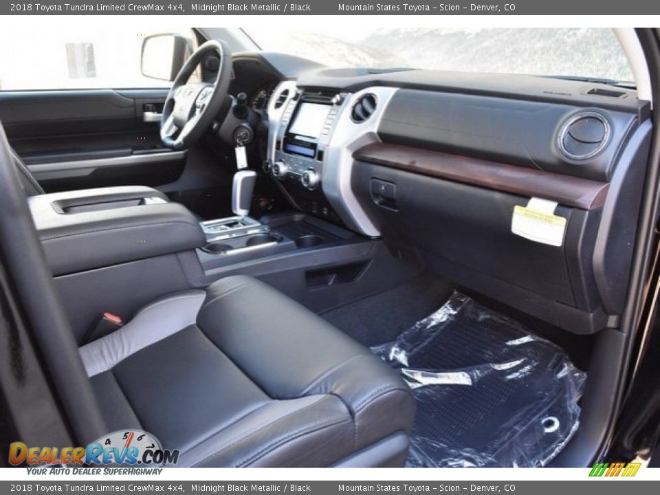 2018 Toyota Tundra Limited CrewMax 4x4 Midnight Black Metallic / Black Photo #11