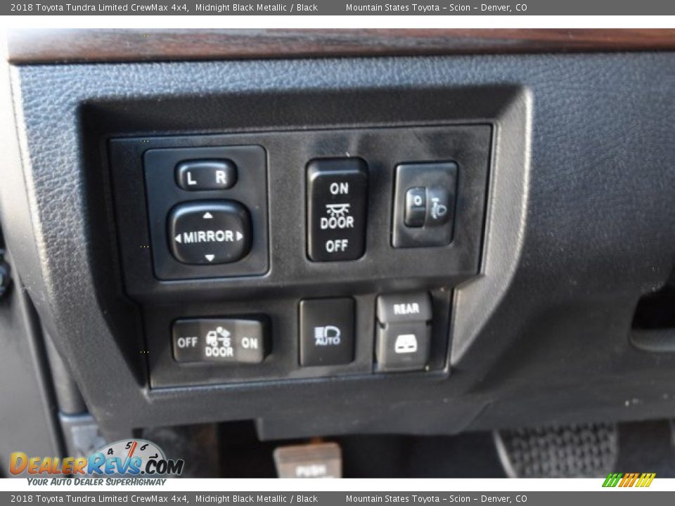 2018 Toyota Tundra Limited CrewMax 4x4 Midnight Black Metallic / Black Photo #25