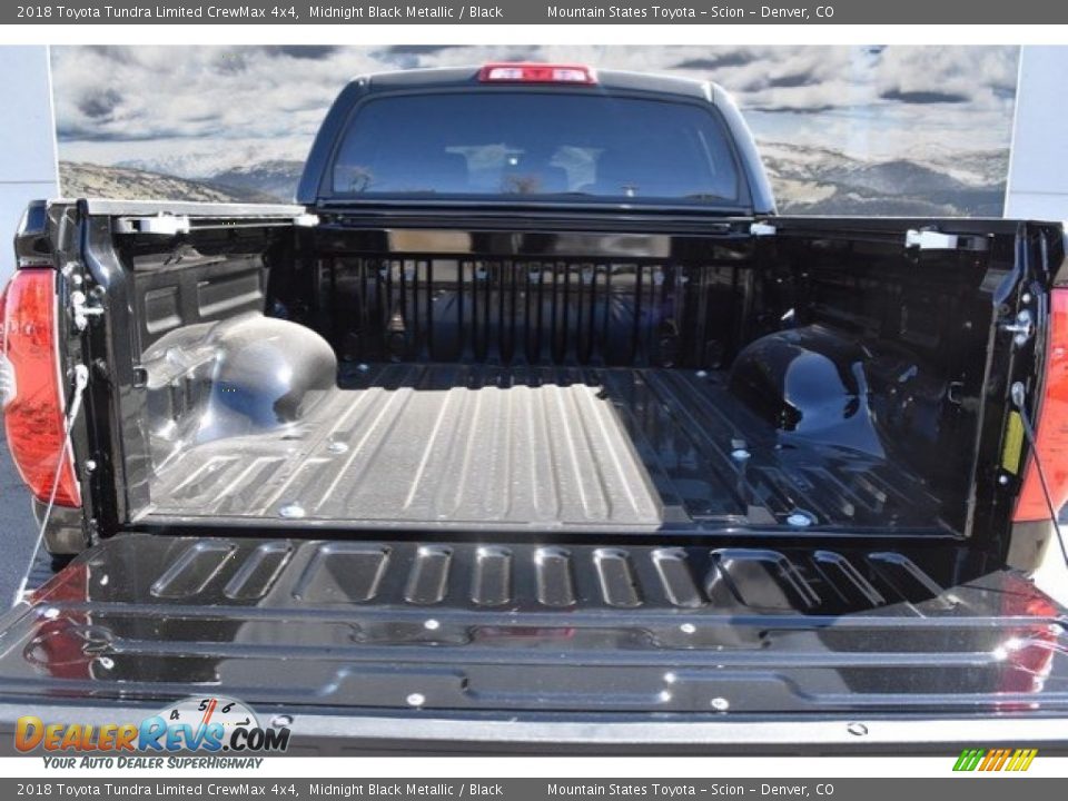 2018 Toyota Tundra Limited CrewMax 4x4 Midnight Black Metallic / Black Photo #30
