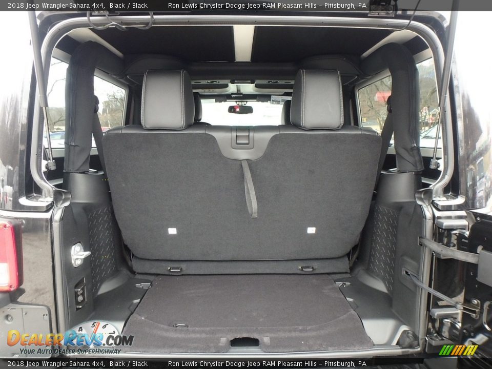 2018 Jeep Wrangler Sahara 4x4 Black / Black Photo #20