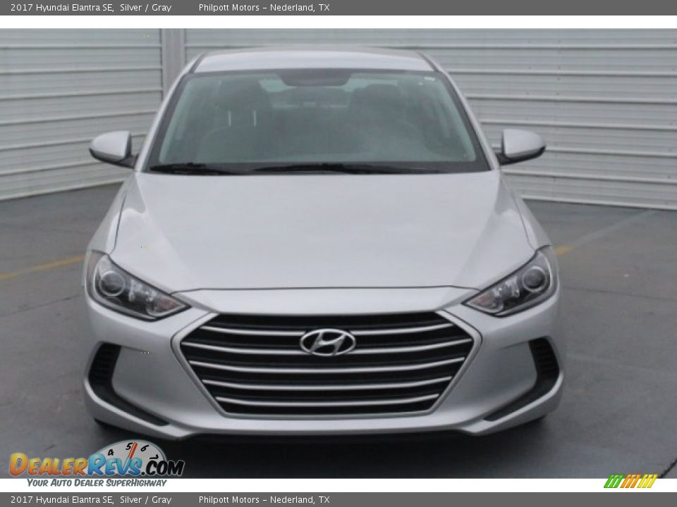 2017 Hyundai Elantra SE Silver / Gray Photo #2