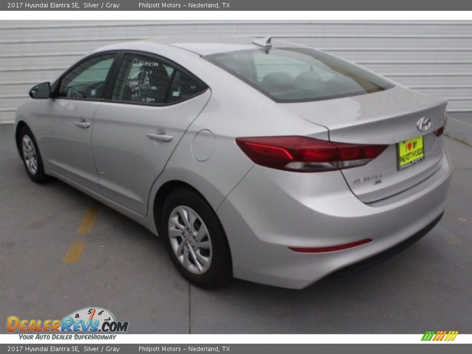 2017 Hyundai Elantra SE Silver / Gray Photo #8