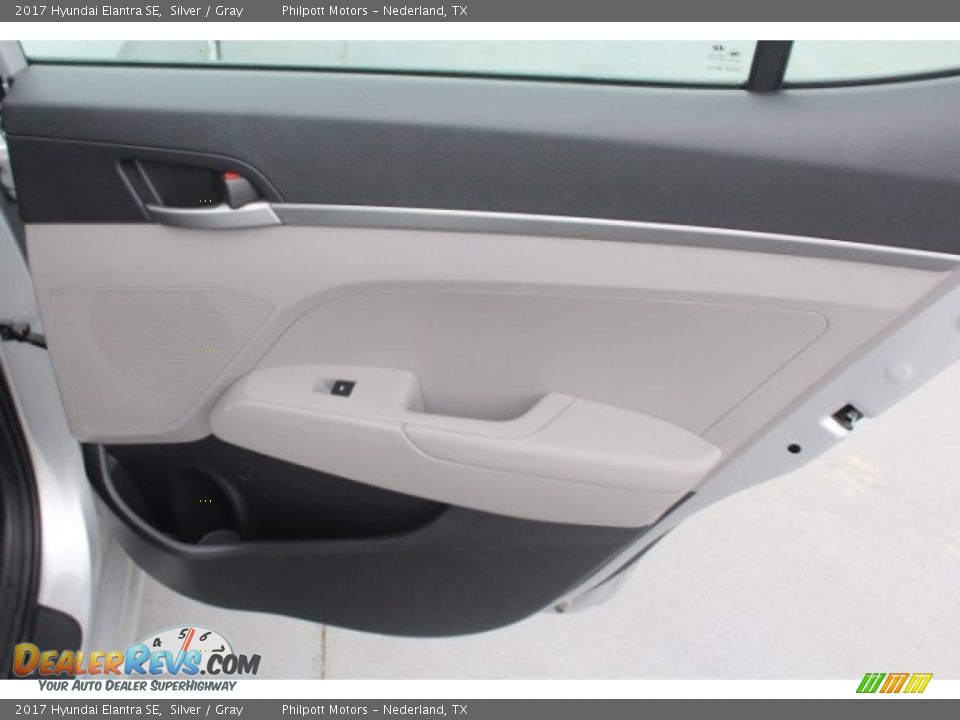 2017 Hyundai Elantra SE Silver / Gray Photo #29