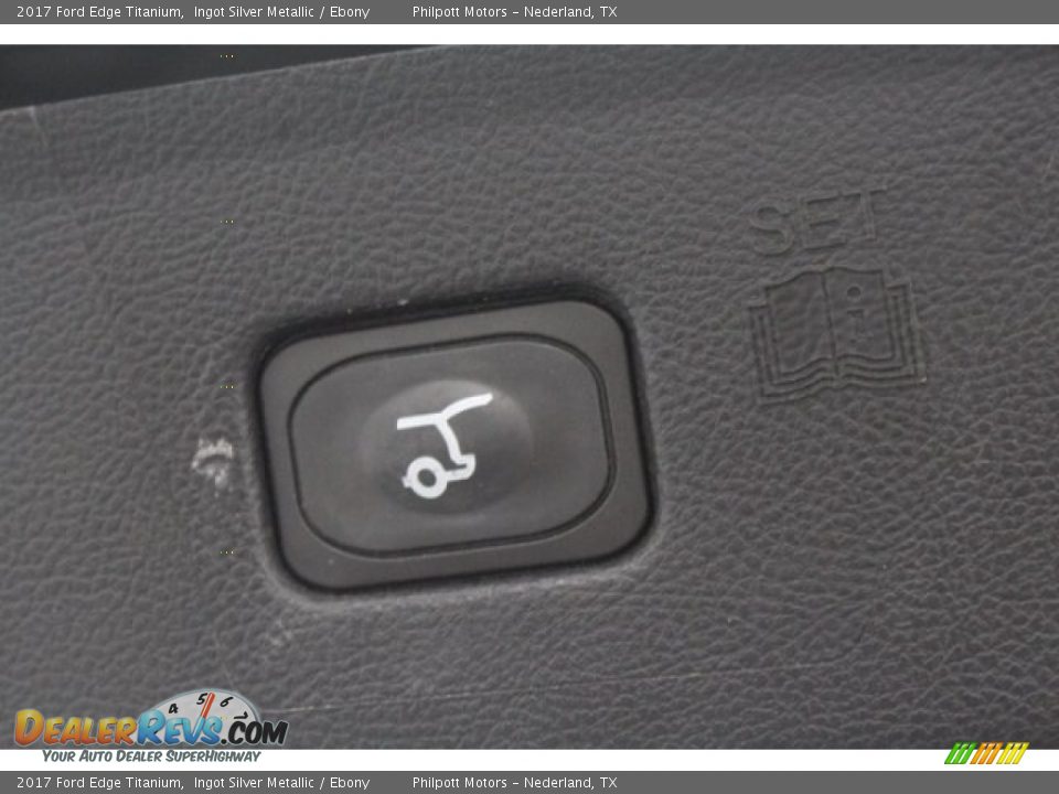 2017 Ford Edge Titanium Ingot Silver Metallic / Ebony Photo #33