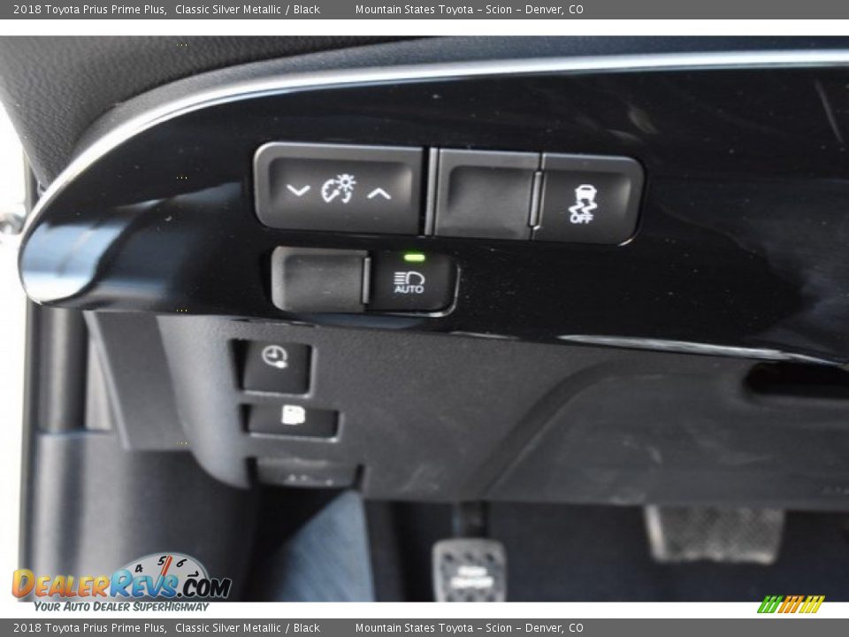 2018 Toyota Prius Prime Plus Classic Silver Metallic / Black Photo #25